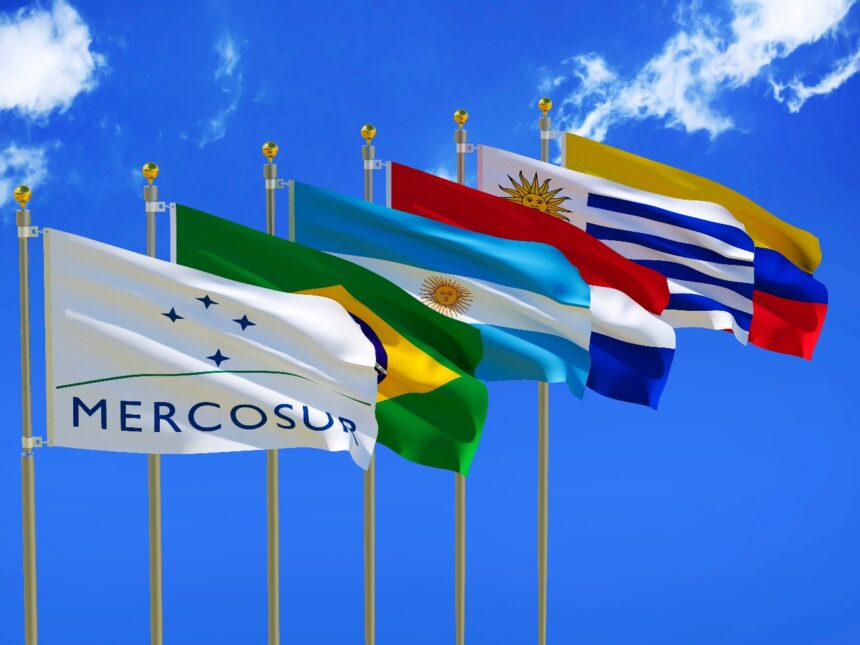 França tenta barrar acordo Mercosul-UE, mas Brasil e UE mantêm cronograma