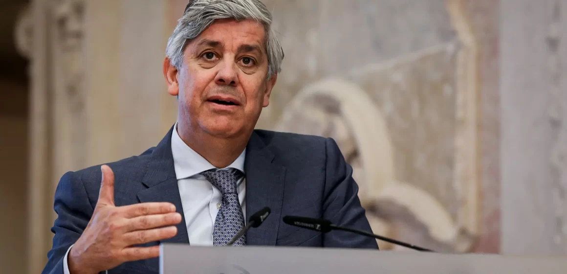 Portugal não tem futuro sem imigrantes, alerta governador do Banco de Portugal Portugal não tem futuro sem imigrantes, alerta governador do Banco de Portugal