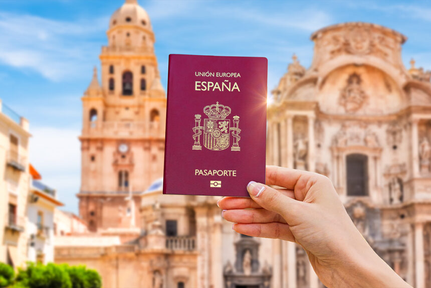 Brasileiros têm até o final de outubro para solicitar cidadania pela Lei dos Netos