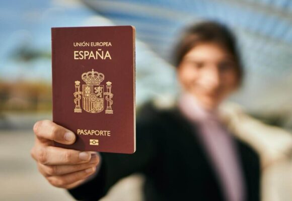 Passaporte espanhol é o passaporte europeu mais poderoso do mundo em 2025