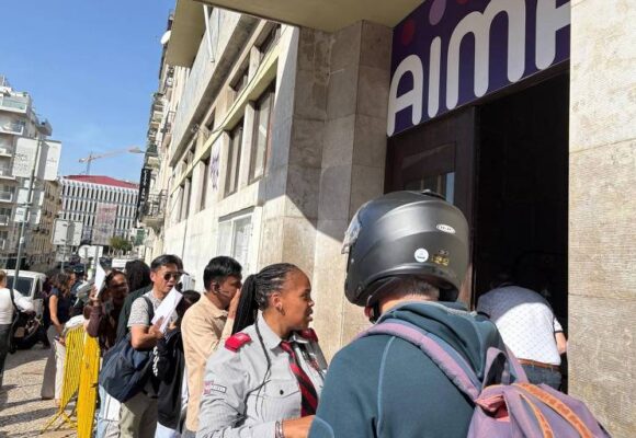 2026: Crise na AIMA e o impacto da Nova Diretiva Europeia nos prazos de residência