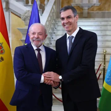 Brasil e Espanha reforçam parceria após cúpula entre Lula e Pedro Sánchez em Barcelona