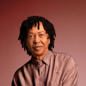 Djavan anuncia turnê na Europa em 2026 para celebrar 50 anos de carreira